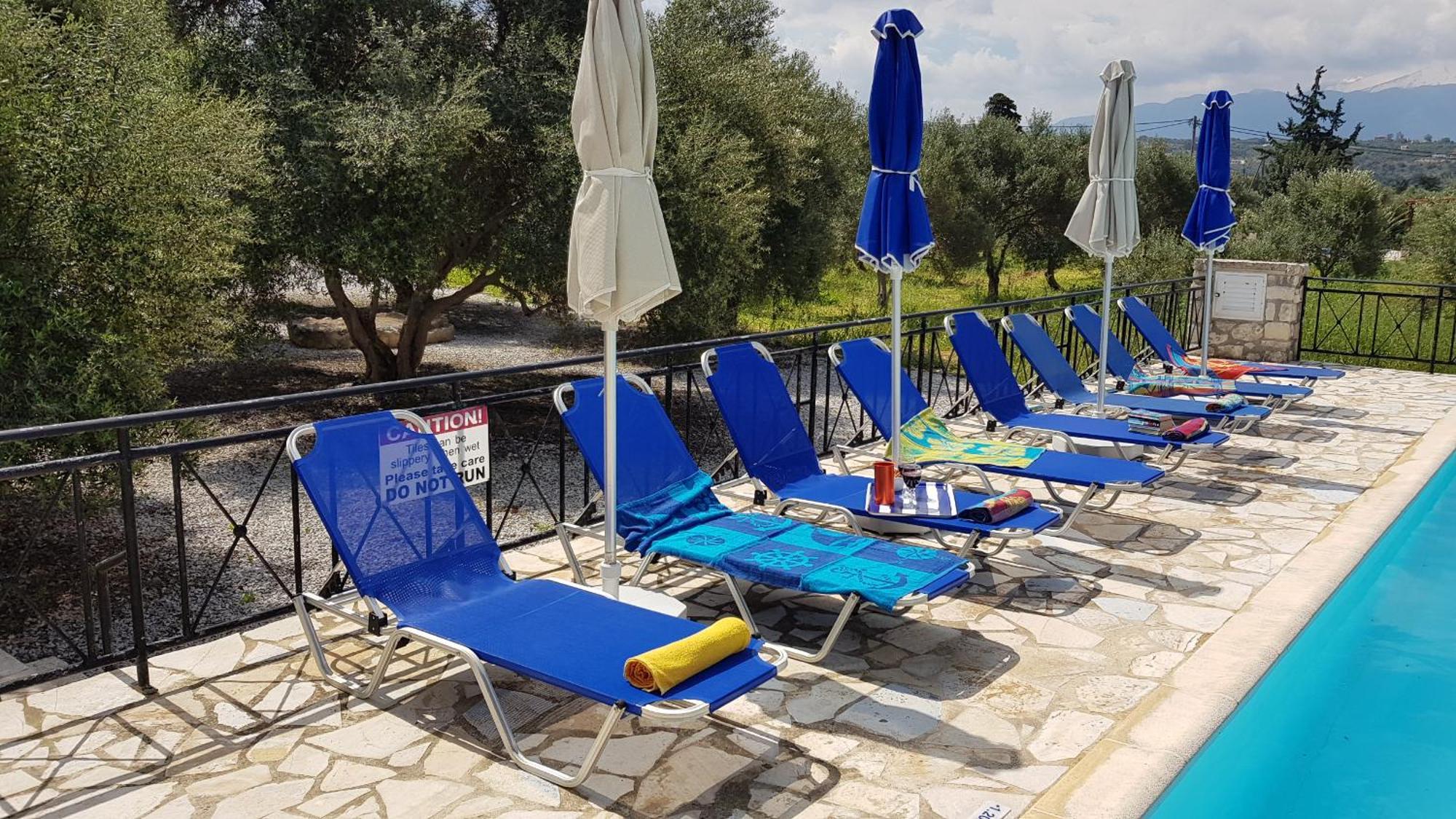 Selene, Mountain Views, No Stairs, 2 Km From Villa *