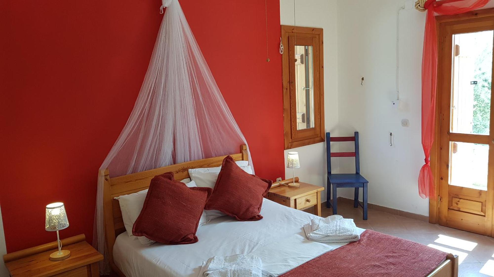 Selene, Mountain Views, No Stairs, 2 Km From Villa *